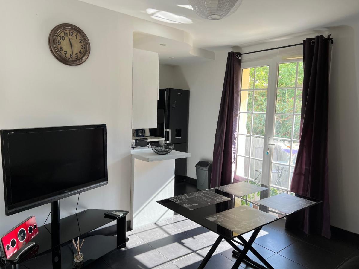 L'Appart Isa&Marc T2 Avec Rez-De-Jardin Bormes-les-Mimosas Dış mekan fotoğraf
